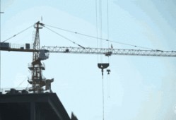 塔吊是怎么升高的视频,一窥现代建筑奇迹的秘密