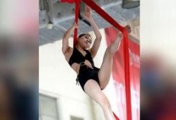 劈叉舞视频,揭秘劈叉舞的惊人魅力与技巧