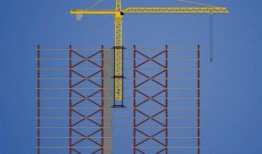 塔吊是怎么升高的视频,一窥现代建筑奇迹的秘密